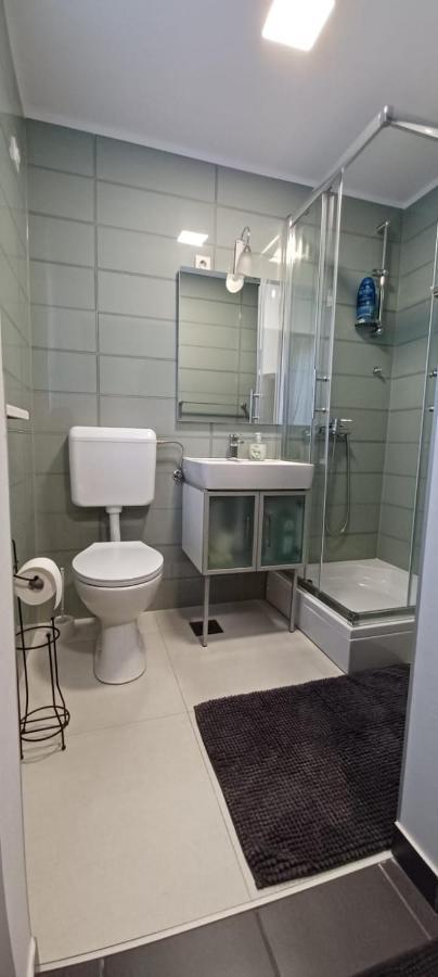Studio Apartman Ada 사모볼 외부 사진
